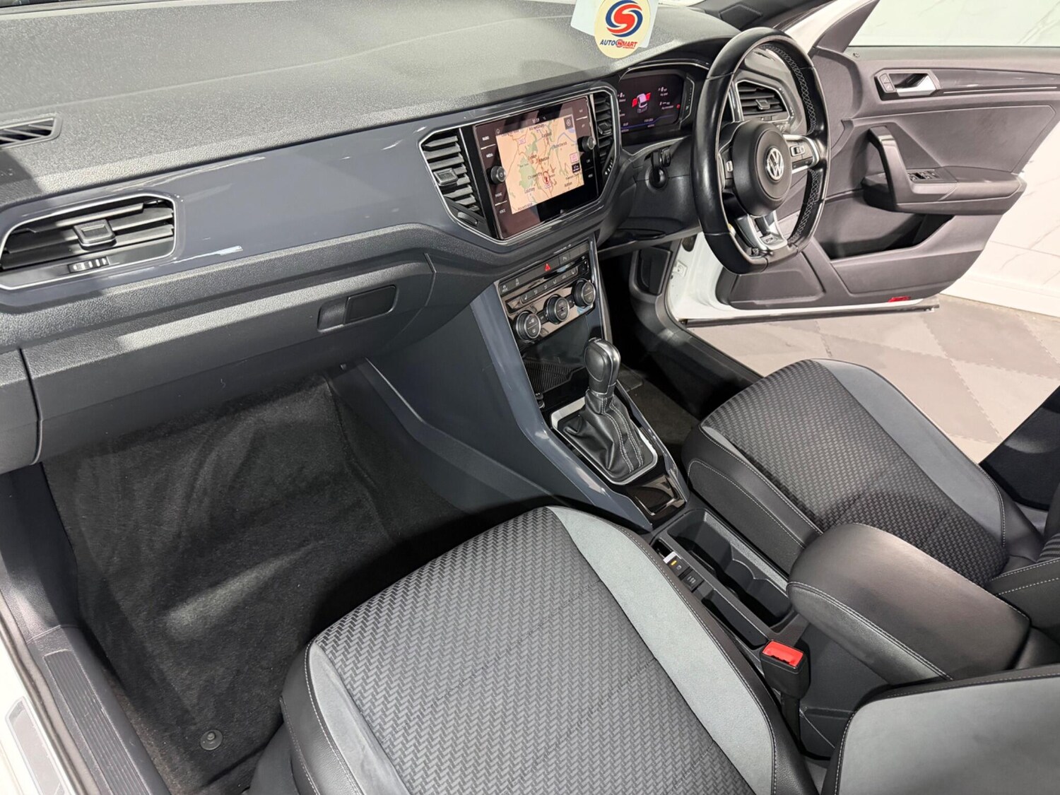 Used Volkswagen T-Roc 2019 for sale - 77242556: Photo 21