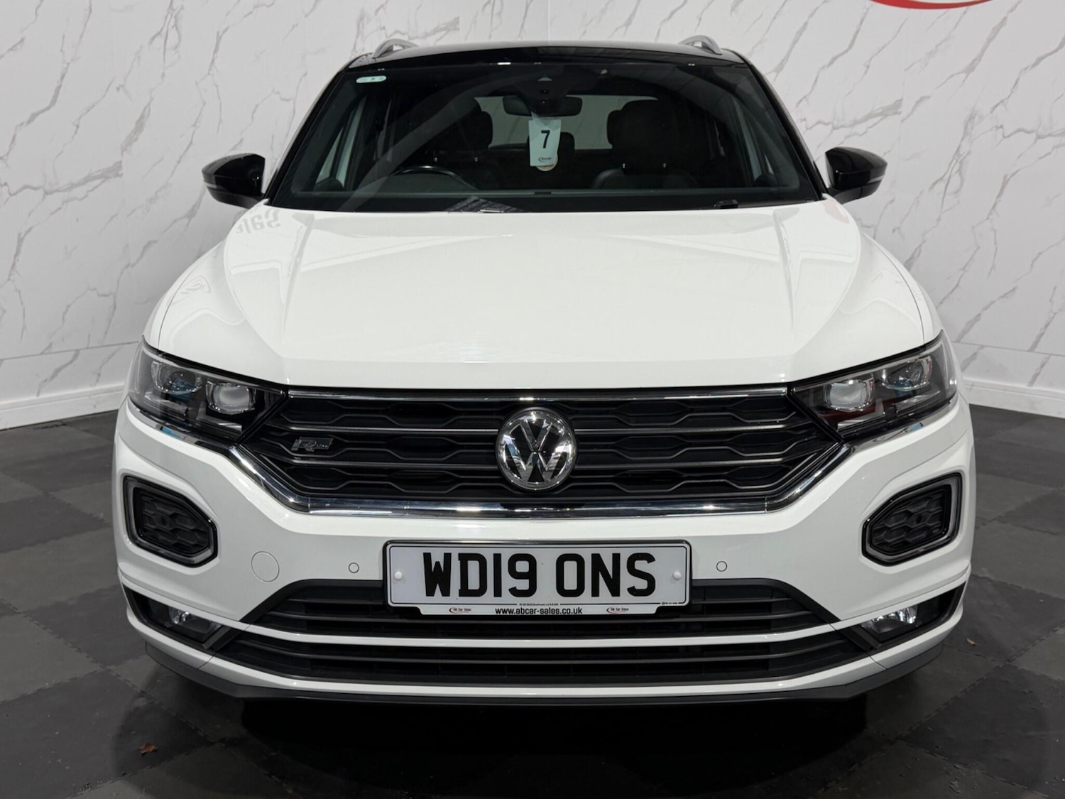 Used Volkswagen T-Roc 2019 for sale - 77242556: Photo 3
