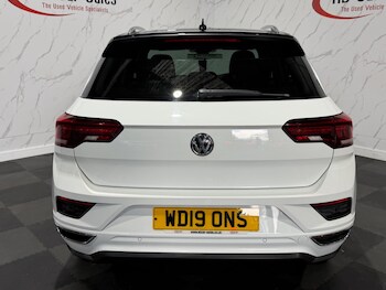 Used Volkswagen T-Roc 2019 for sale - 77242556: Photo