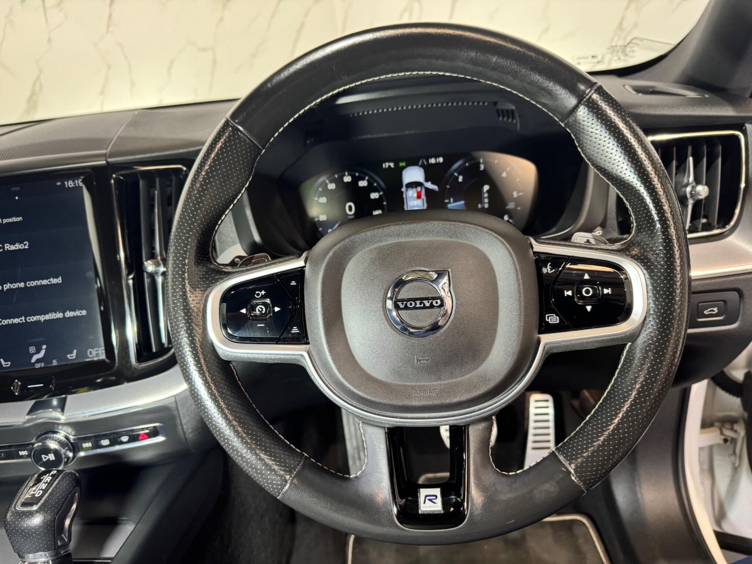 Used Volvo XC60 2018 for sale - 76989379: Photo 25