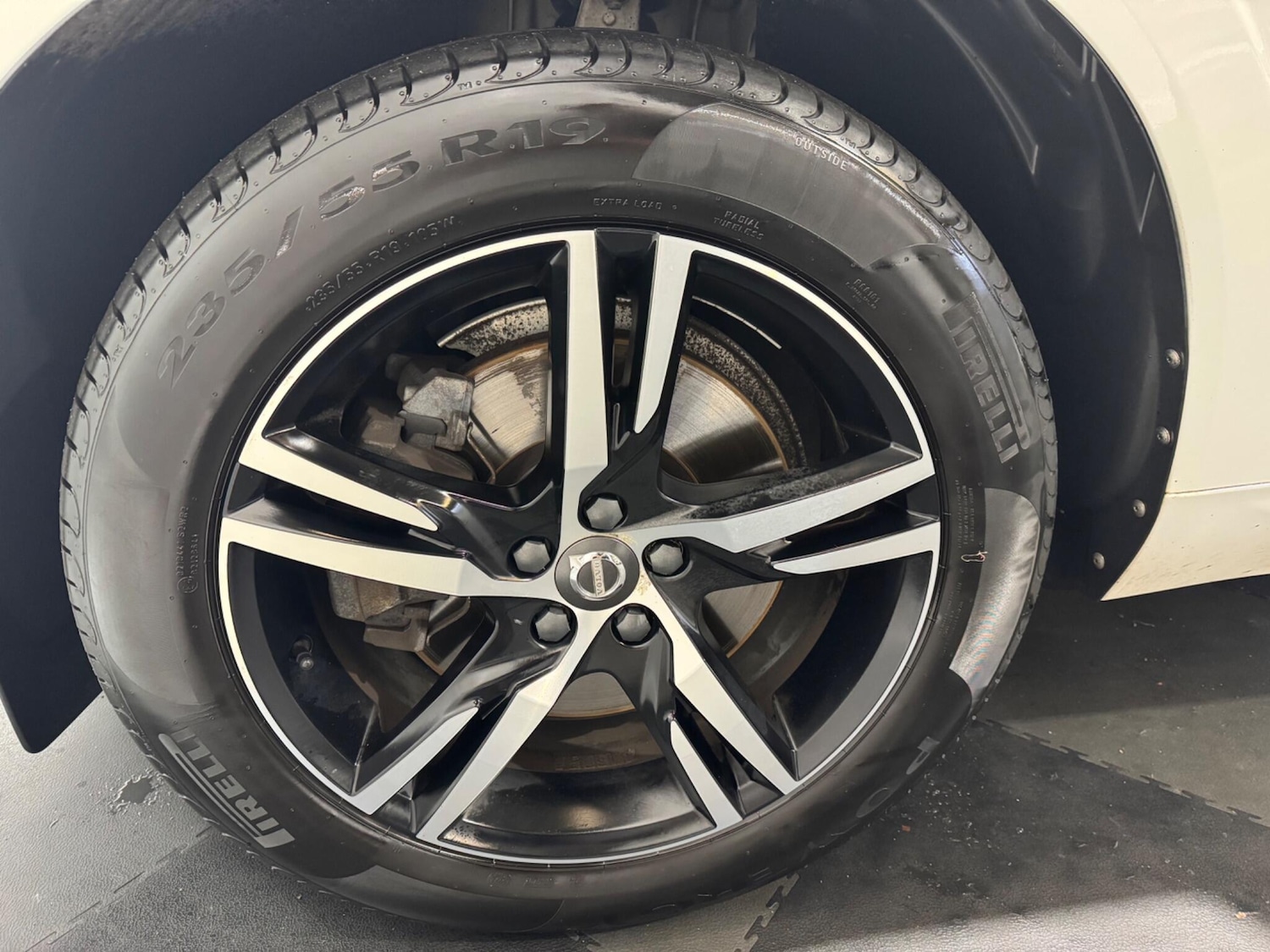 Used Volvo XC60 2018 for sale - 76989379: Photo 27