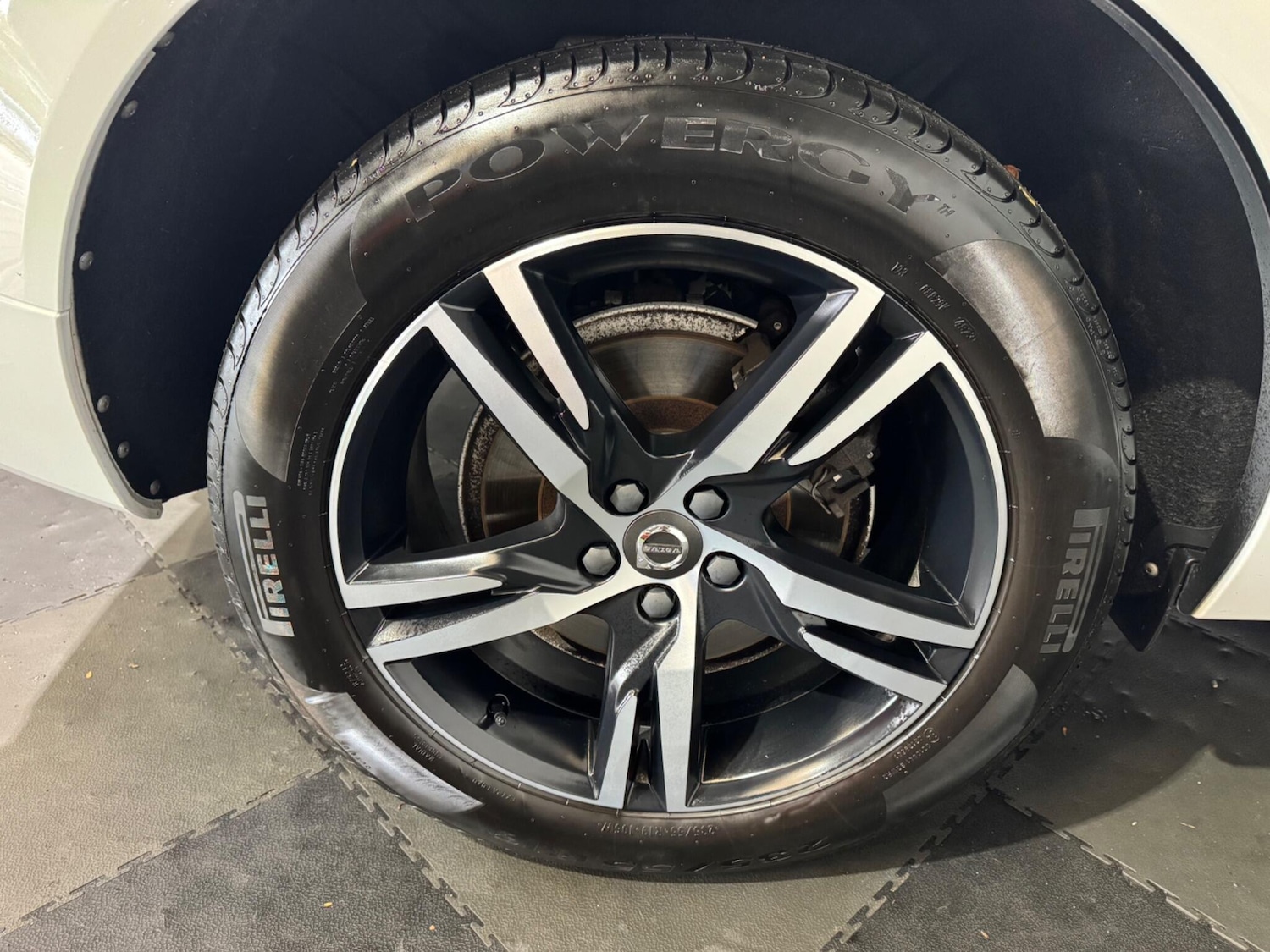 Used Volvo XC60 2018 for sale - 76989379: Photo 29