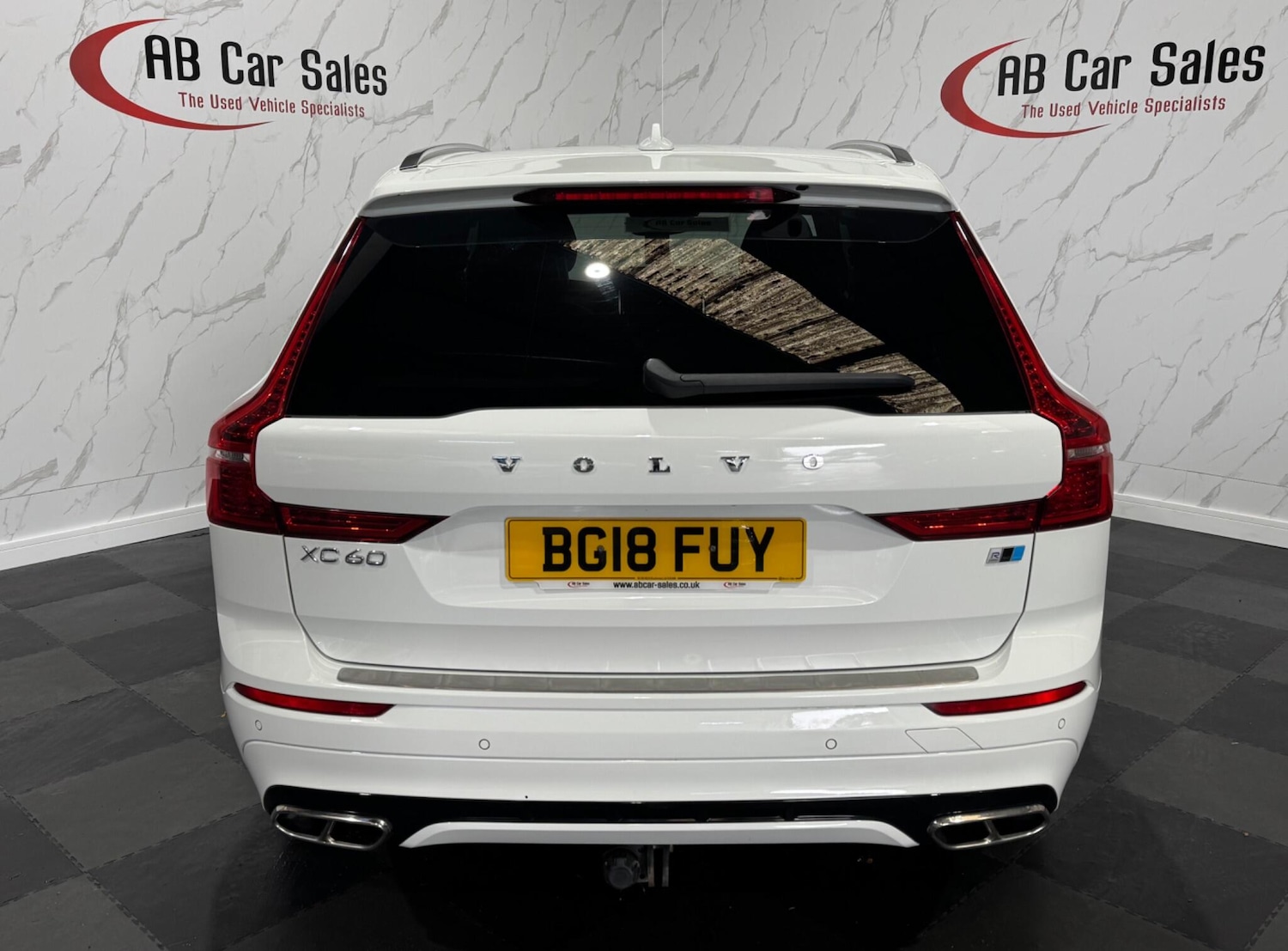 Used Volvo XC60 2018 for sale - 76989379: Photo 4