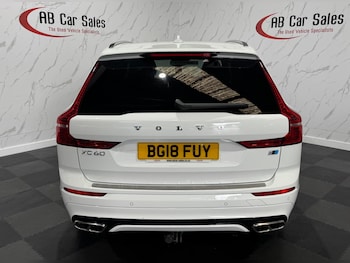 Used Volvo XC60 2018 for sale - 76989379: Photo