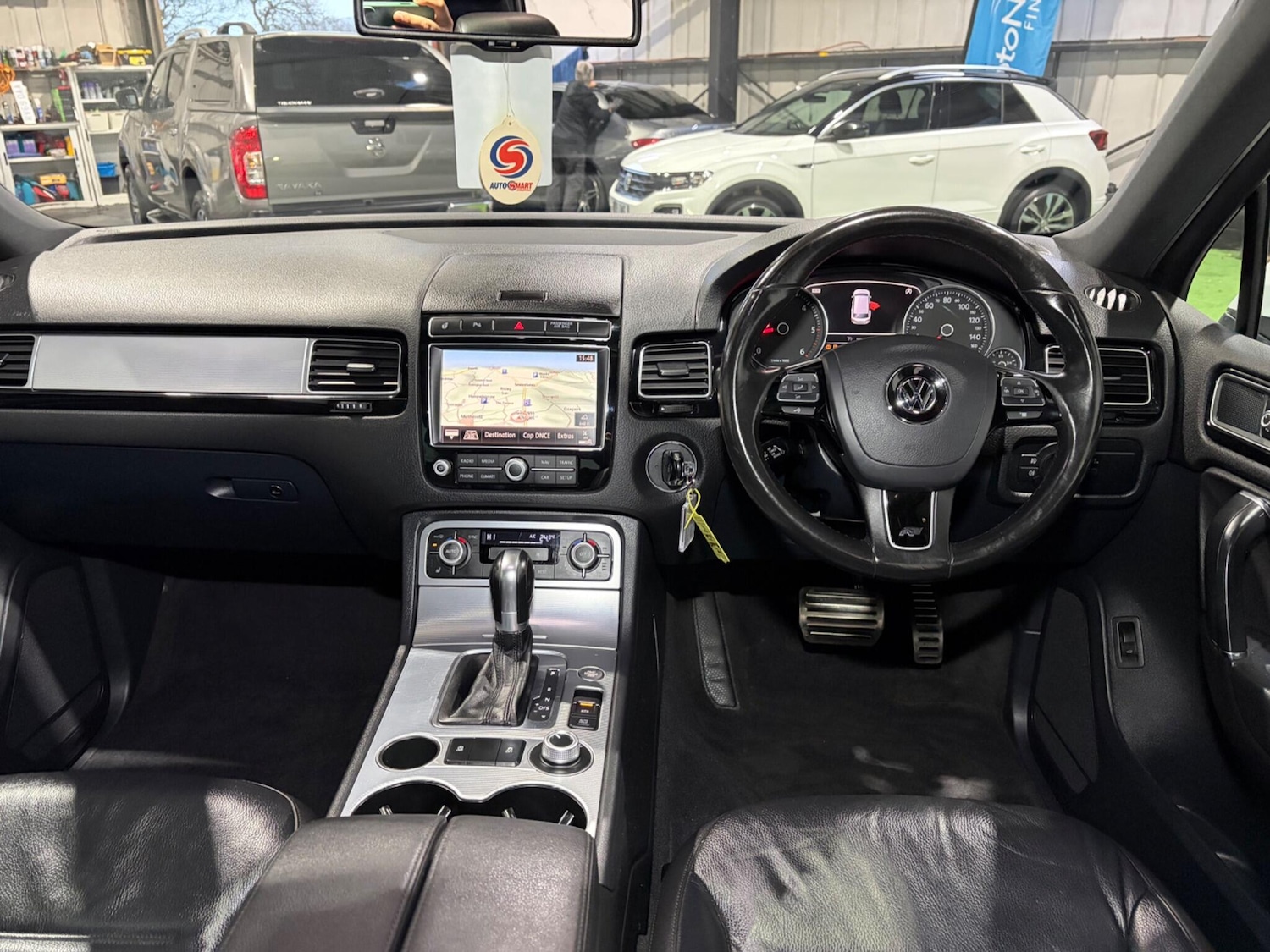 Used Volkswagen Touareg 2016 for sale - 77254910: Photo 16