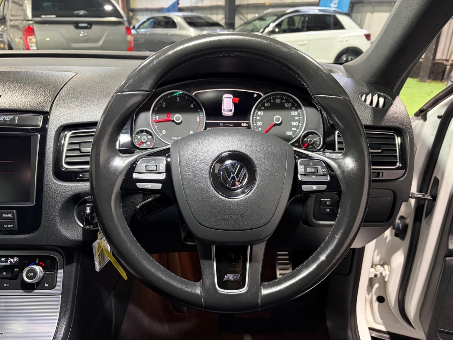 Used Volkswagen Touareg 2016 for sale - 77254910: Photo 25