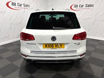 Used Volkswagen Touareg 2016 for sale - 77254910: Photo