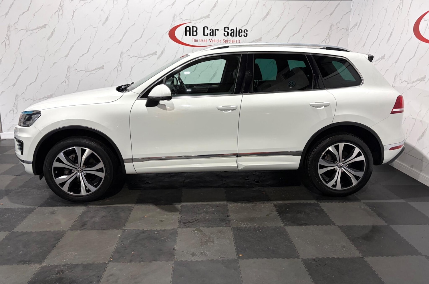 Used Volkswagen Touareg 2016 for sale - 77254910: Photo 4