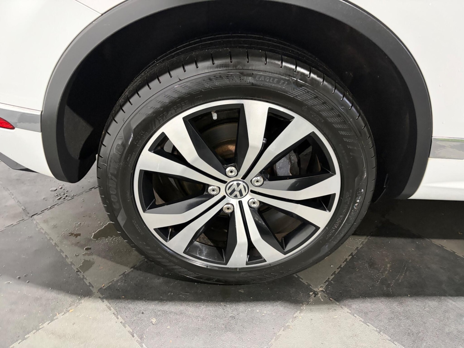 Used Volkswagen Touareg 2016 for sale - 77254910: Photo 9