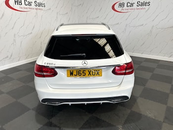 Used Mercedes-Benz C-Class 2015 for sale - 75141135: Photo