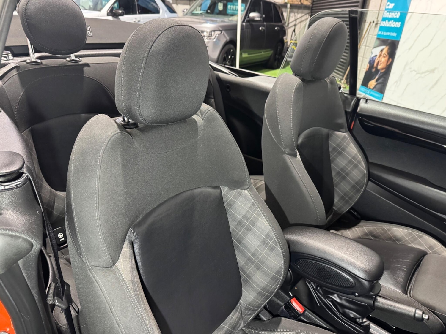 Used MINI Convertible 2018 for sale - 76832337: Photo 17