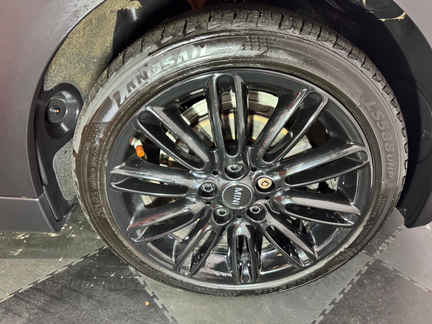 Used MINI Convertible 2018 for sale - 76832337: Photo 31