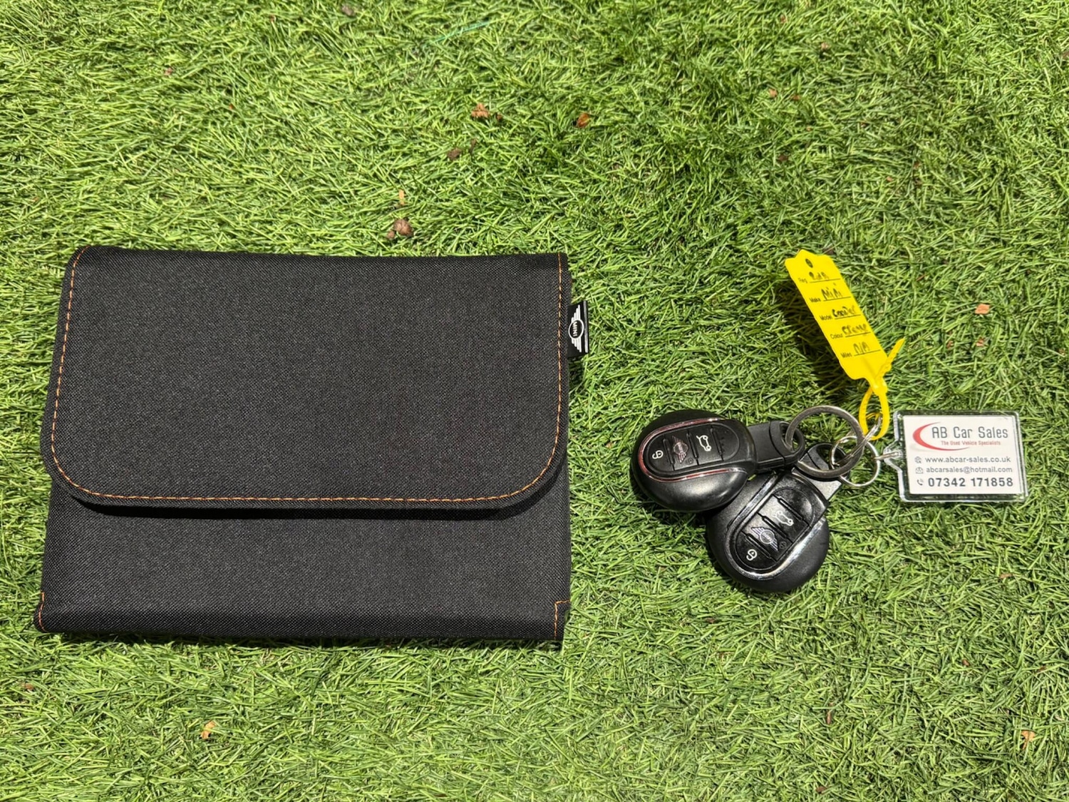 Used MINI Convertible 2018 for sale - 76832337: Photo 33