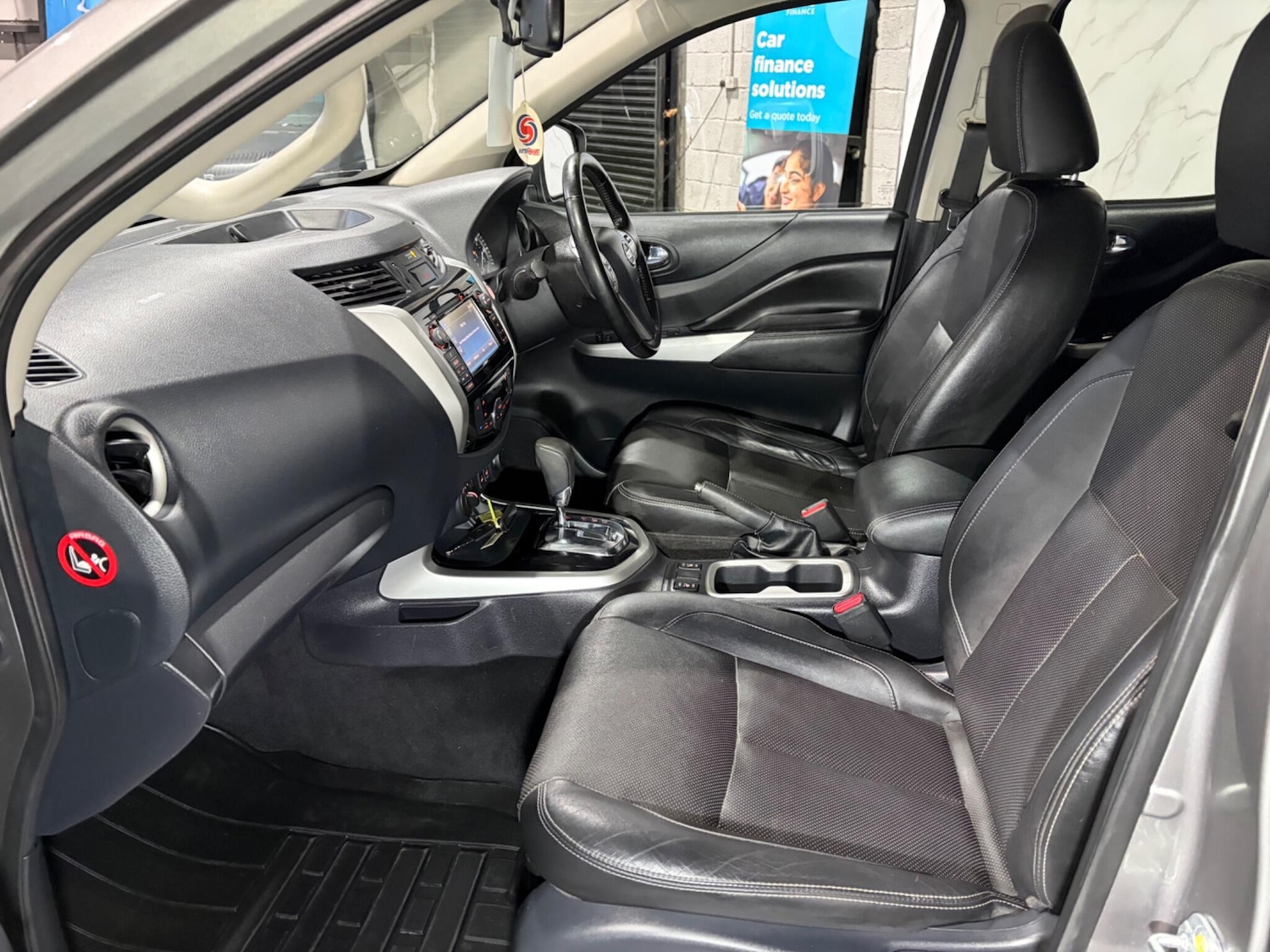 Used Nissan Navara 2018 for sale - 77268026: Photo 20