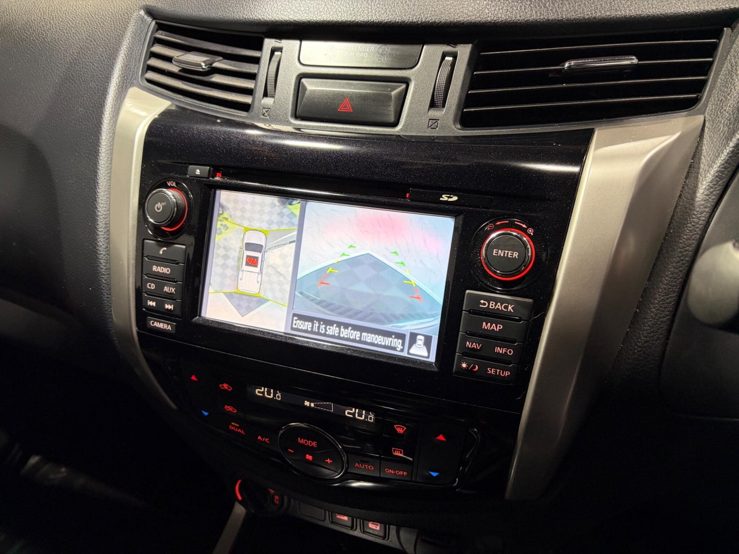 Used Nissan Navara 2018 for sale - 77268026: Photo 24