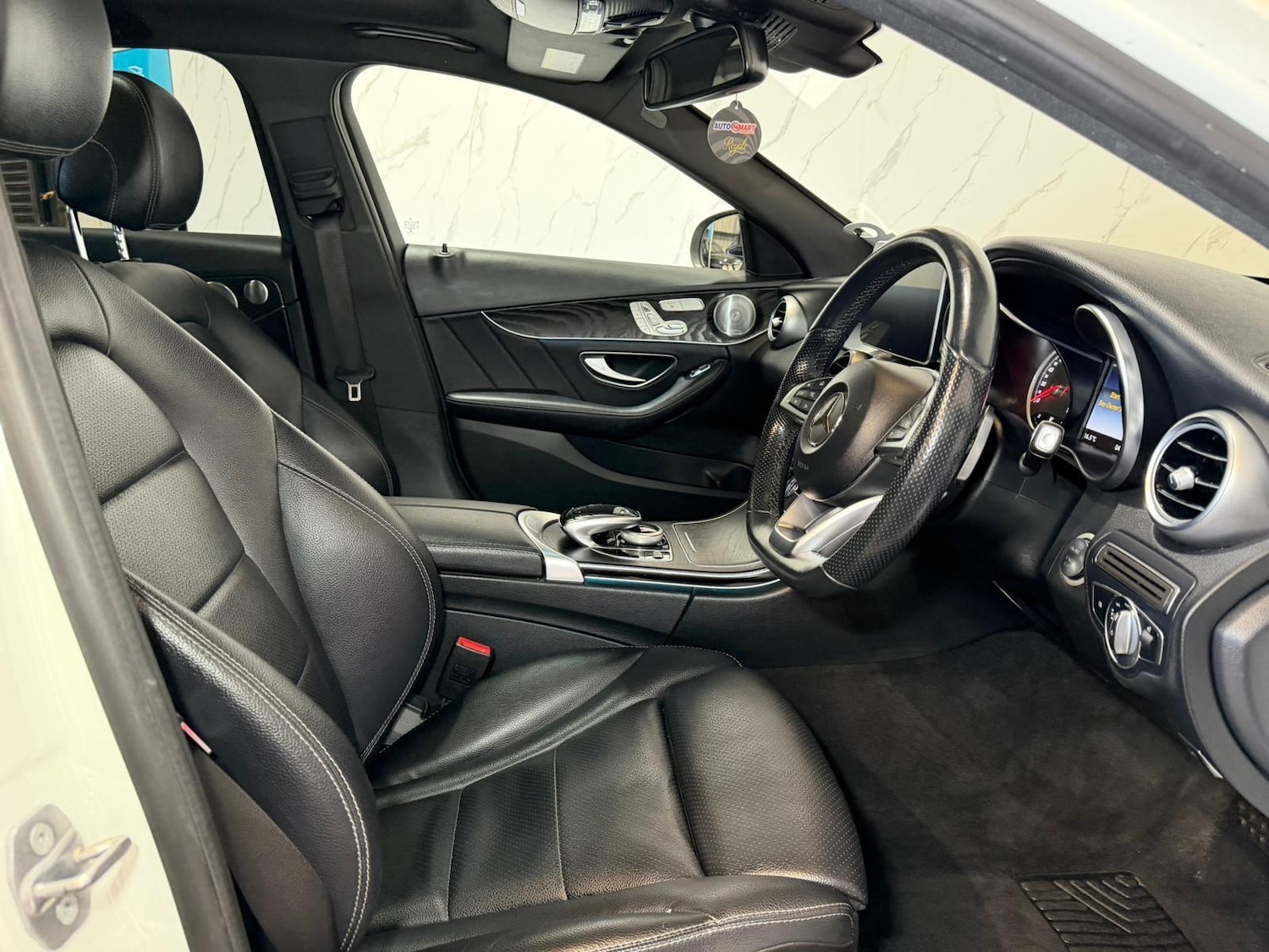 Used Mercedes-Benz C Class 2018 for sale - 78100734: Photo 11