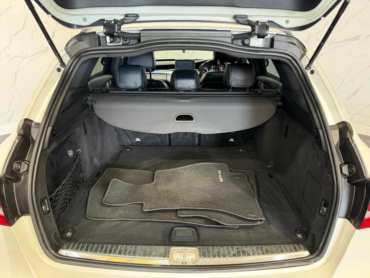 Used Mercedes-Benz C Class 2018 for sale - 78100734: Photo 16