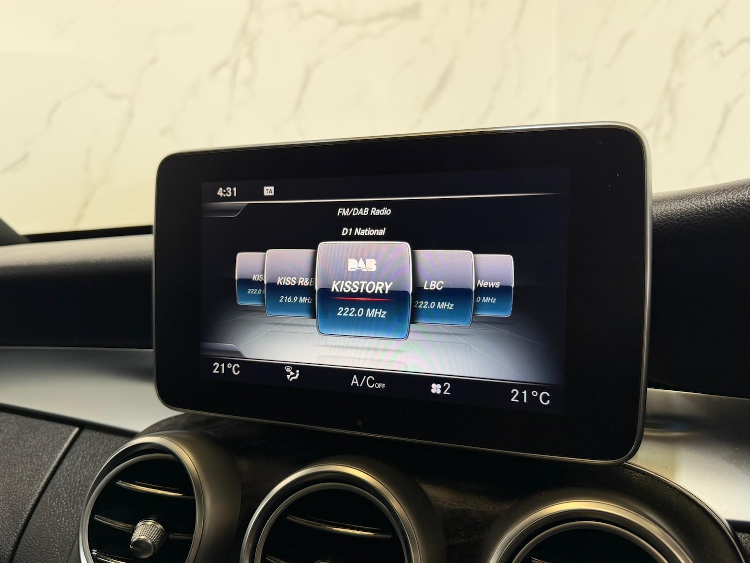 Used Mercedes-Benz C Class 2018 for sale - 78100734: Photo 25