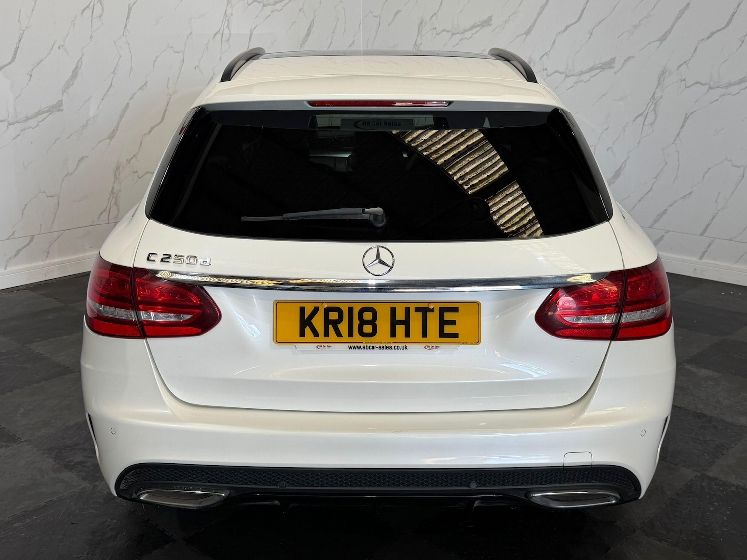 Used Mercedes-Benz C Class 2018 for sale - 78100734: Photo 4