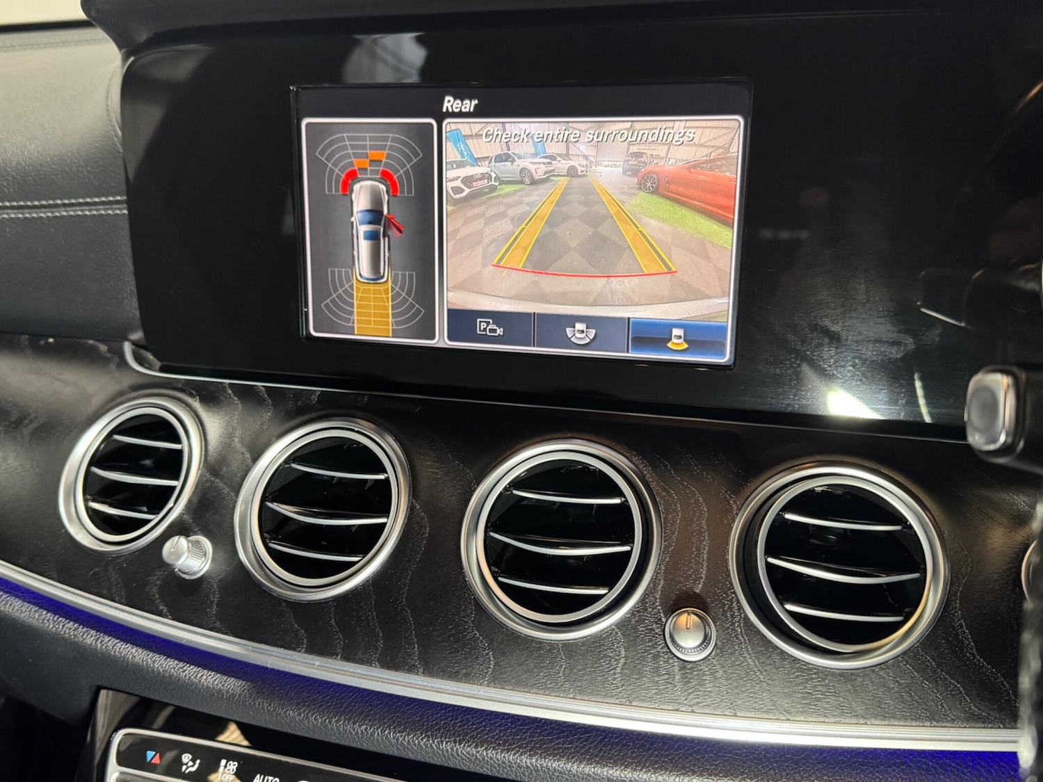 Used Mercedes-Benz E Class 2017 for sale - 76715343: Photo 24