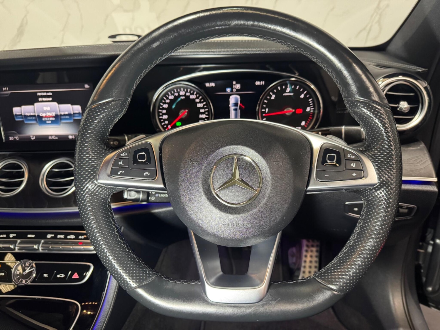 Used Mercedes-Benz E Class 2017 for sale - 76715343: Photo 25