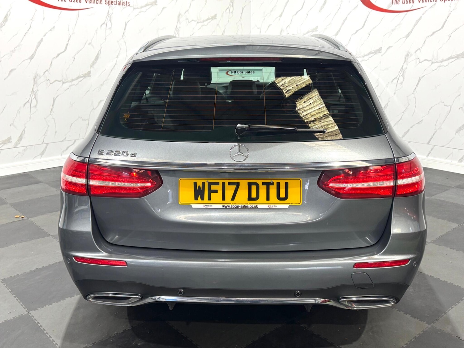 Used Mercedes-Benz E Class 2017 for sale - 76715343: Photo 4