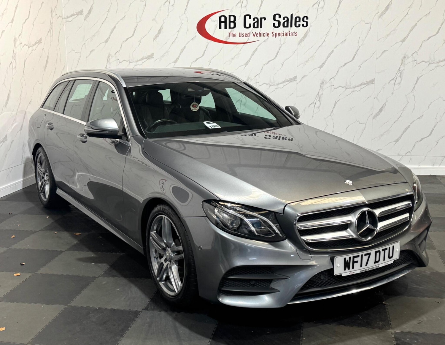 Used Mercedes-Benz E Class 2017 for sale - 76715343: Photo 5