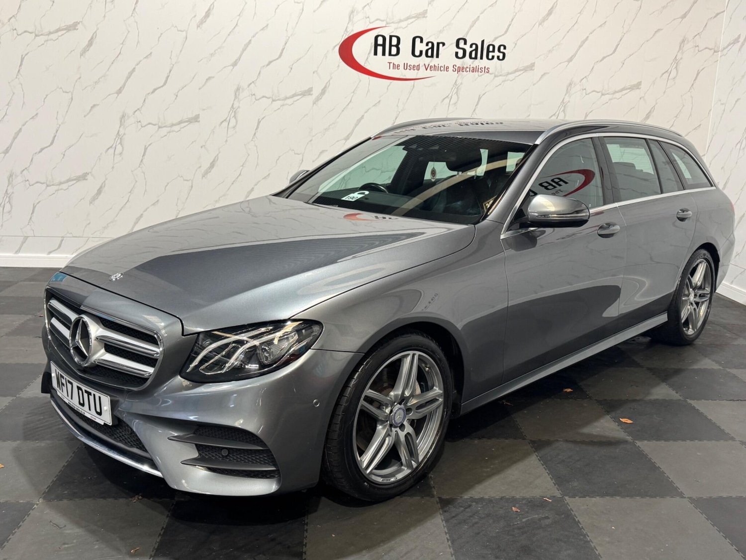Used Mercedes-Benz E Class 2017 for sale - 76715343: Photo 6