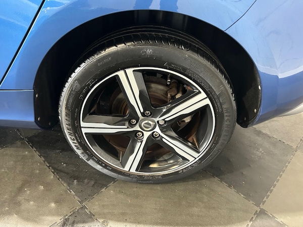Used Volvo V40 2016 for sale - 75507065: Photo 11