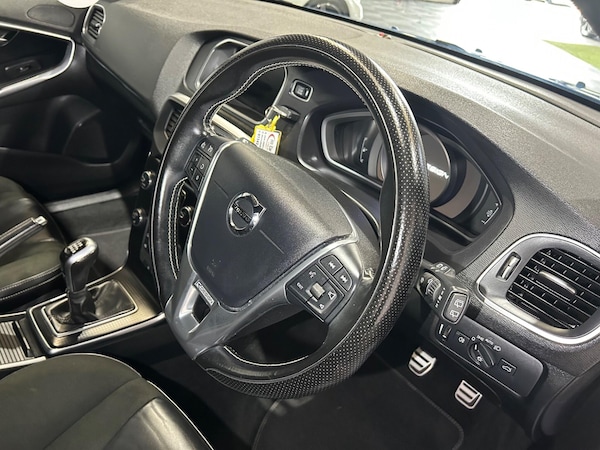Used Volvo V40 2016 for sale - 75507065: Photo 21