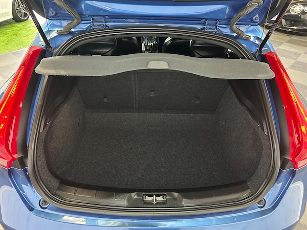 Used Volvo V40 2016 for sale - 75507065: Photo 27