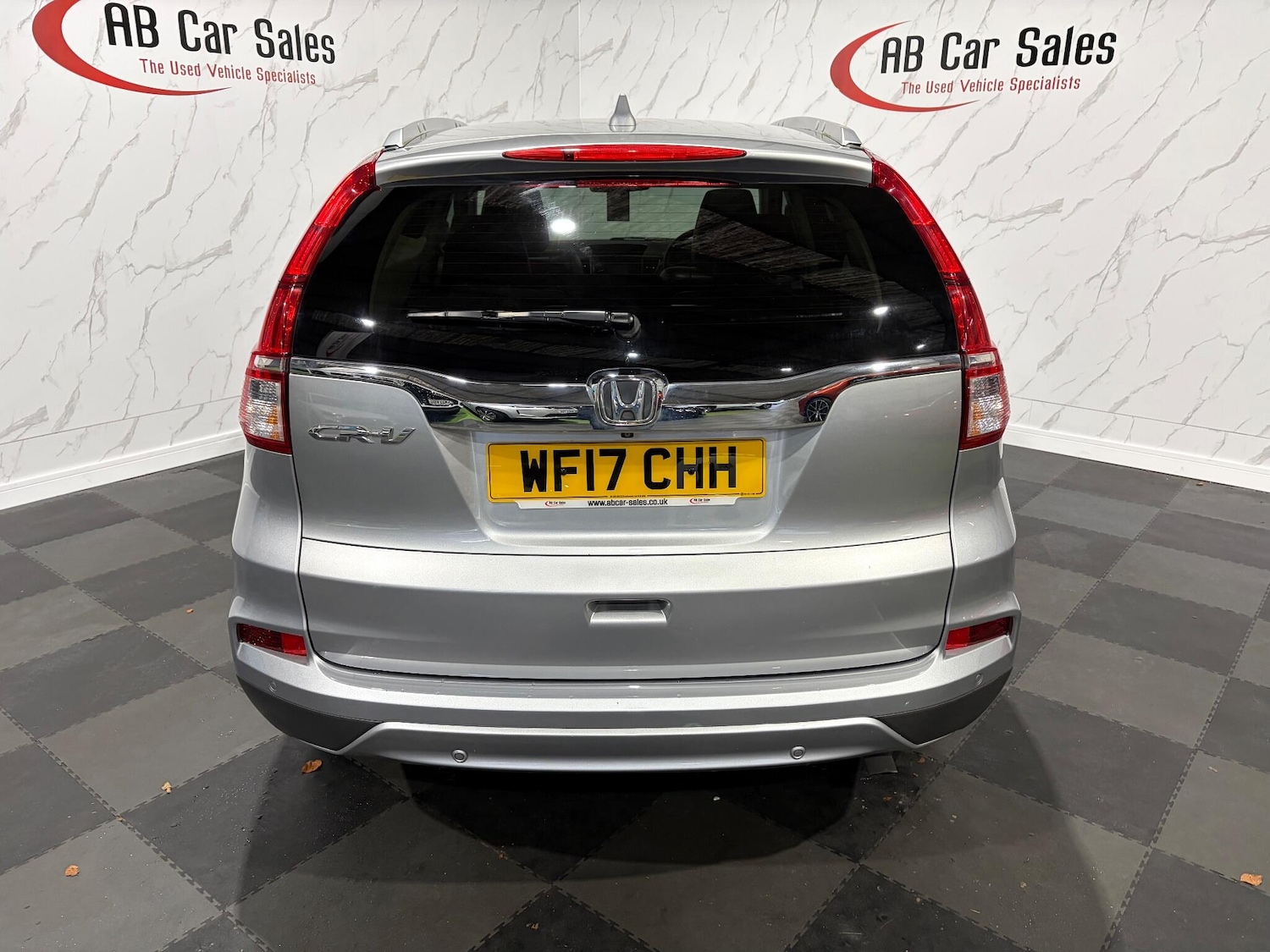 Used Honda CR-V 2017 for sale - 76349079: Photo 3