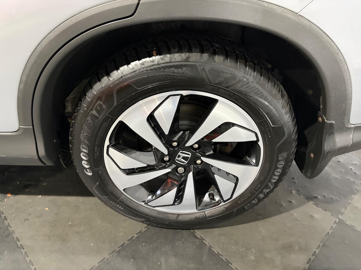 Used Honda CR-V 2017 for sale - 76349079: Photo 9