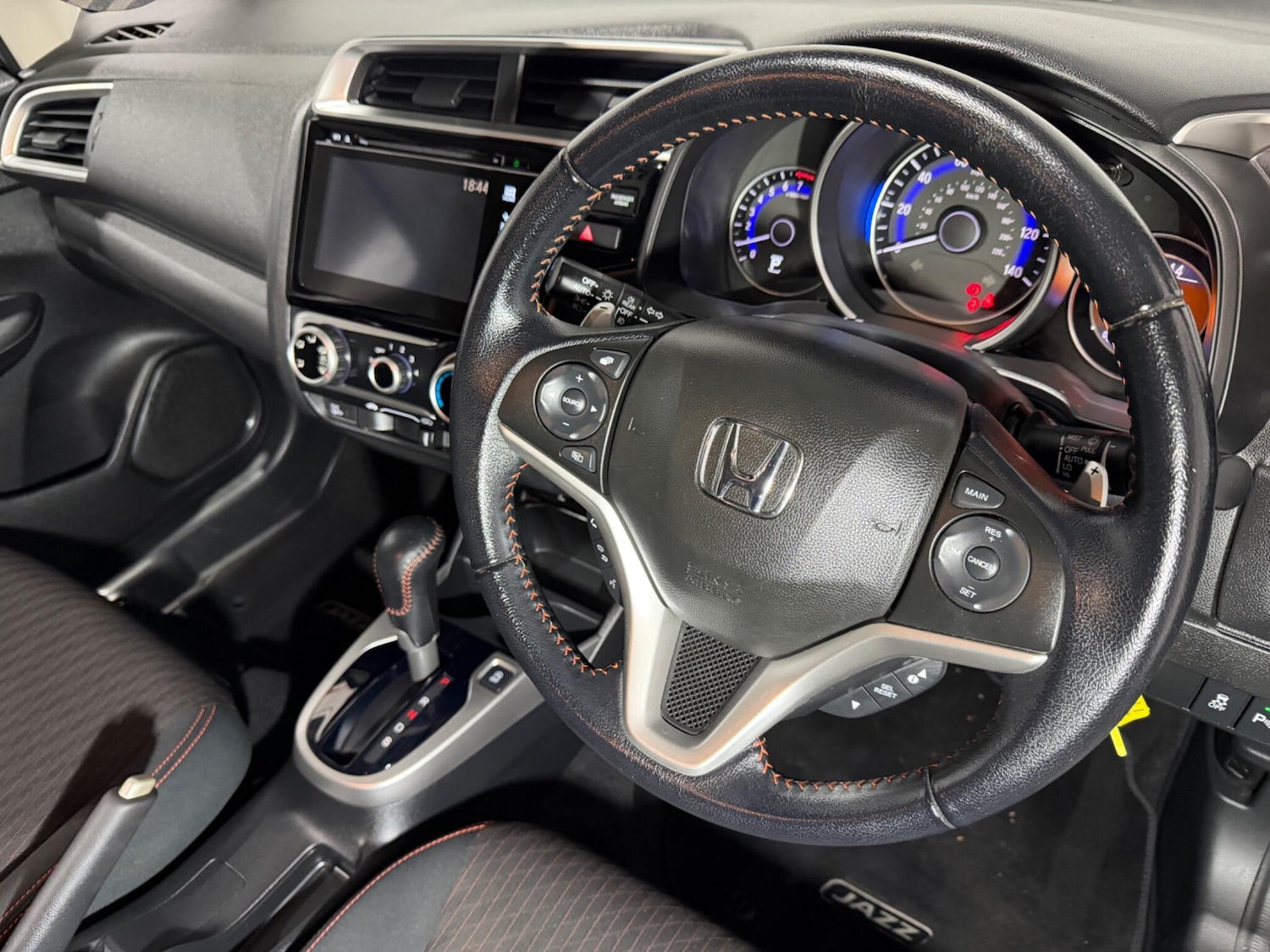 Used Honda Jazz 2018 for sale - 77456170: Photo 13