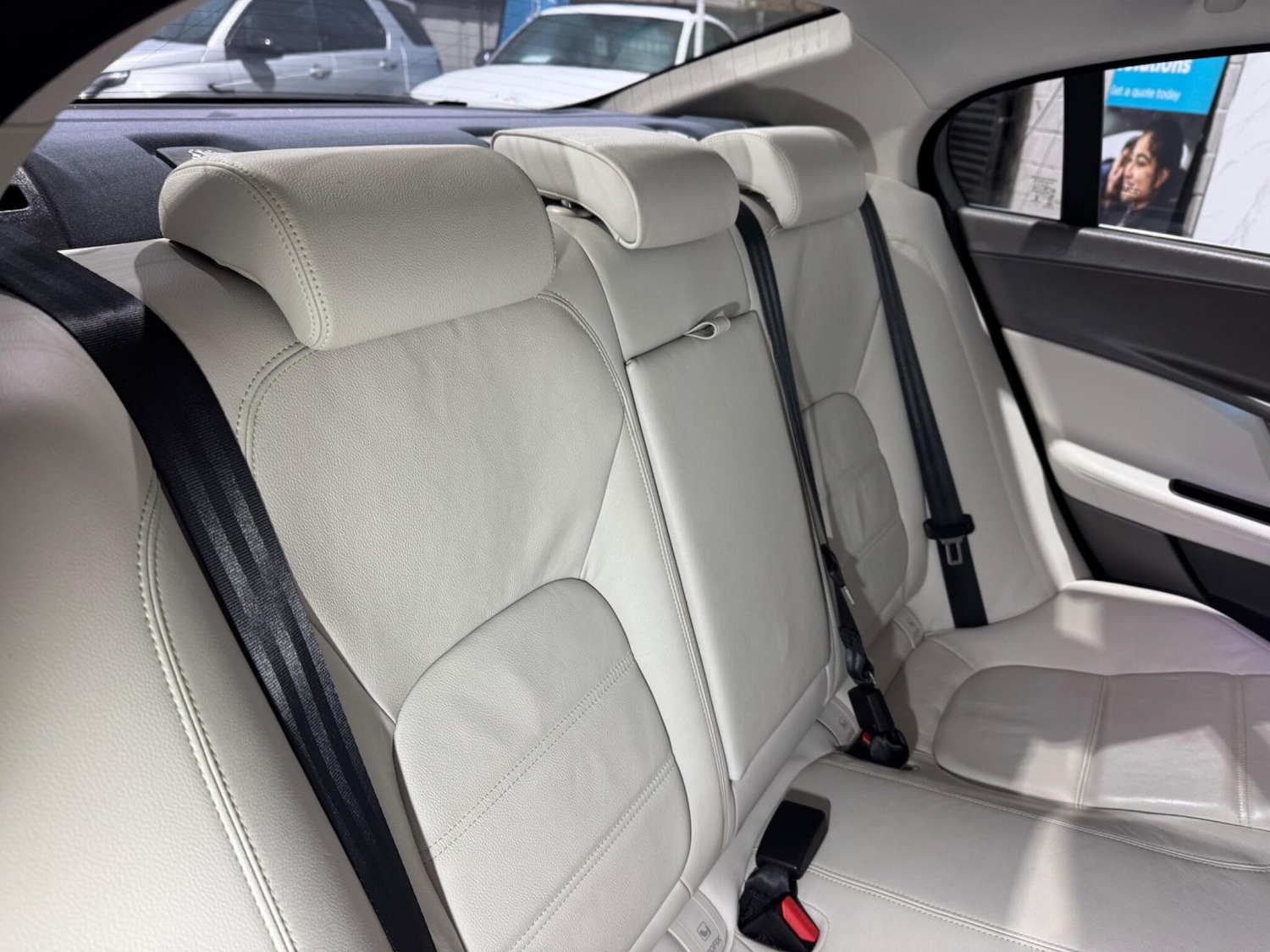 Used Jaguar XE 2016 for sale - 76714326: Photo 15