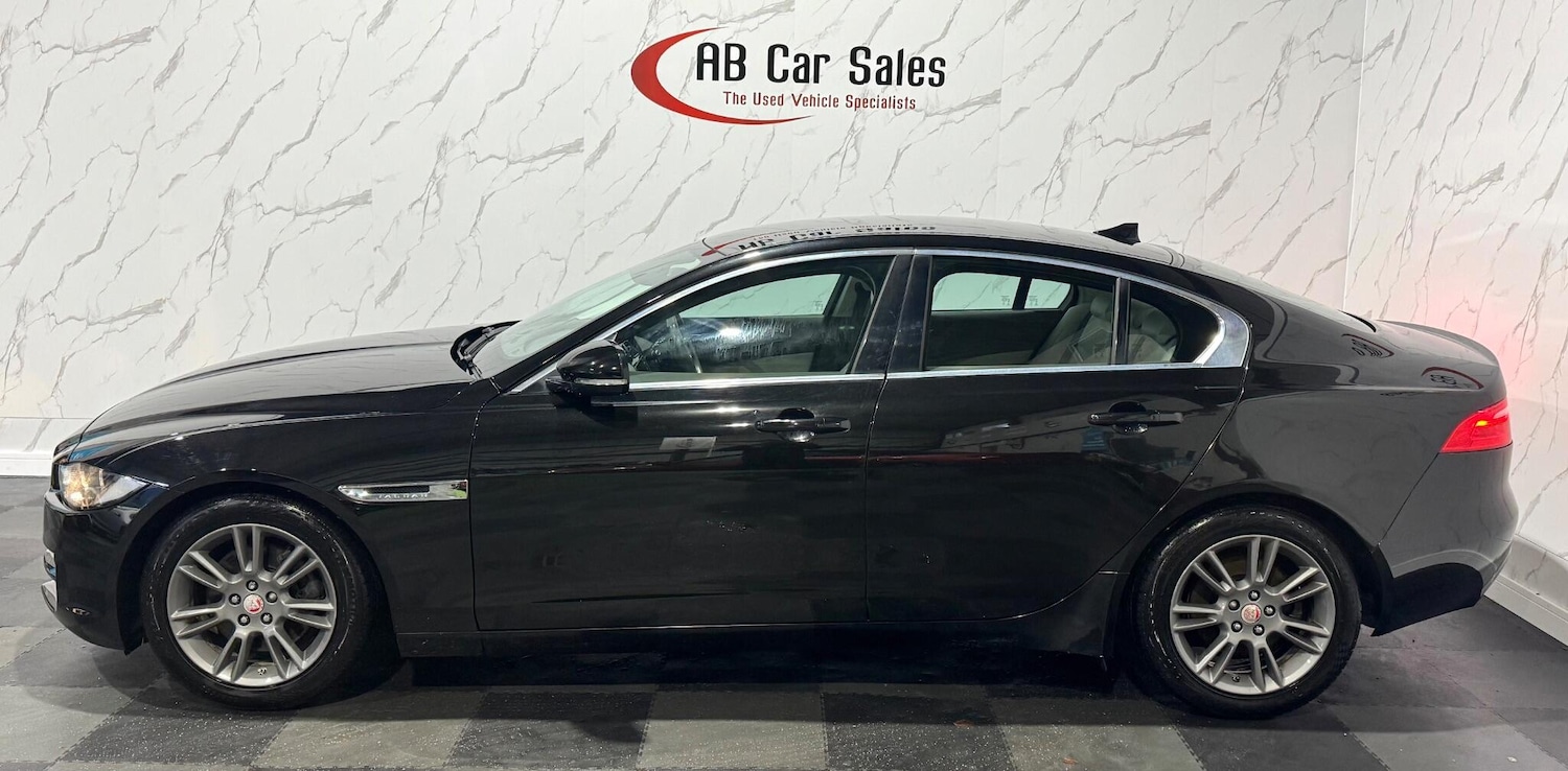 Used Jaguar XE 2016 for sale - 76714326: Photo 7