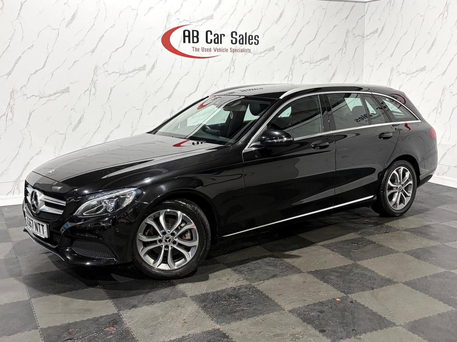 Used Mercedes-Benz C Class 2017 for sale - 76886676: Photo 1