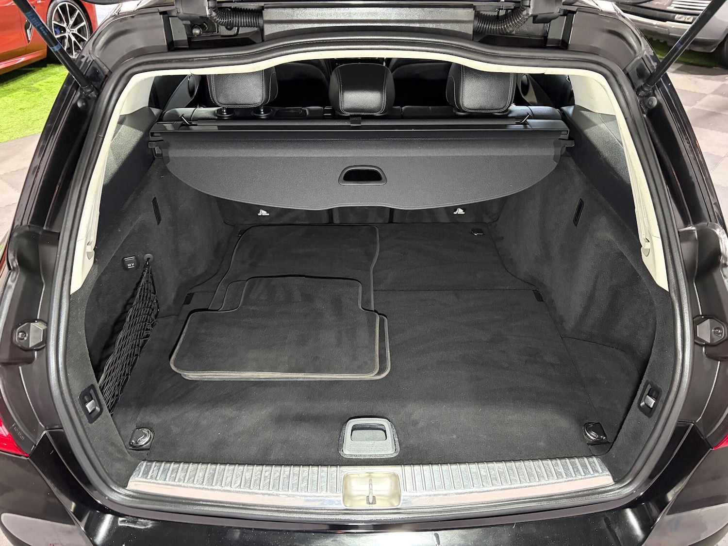 Used Mercedes-Benz C Class 2017 for sale - 76886676: Photo 28