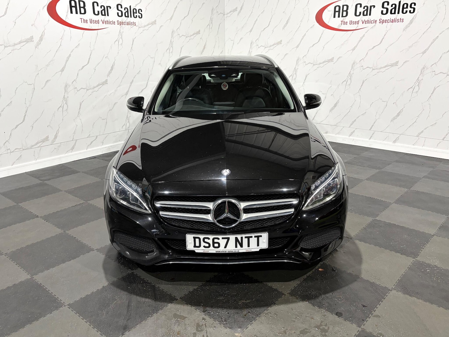 Used Mercedes-Benz C Class 2017 for sale - 76886676: Photo 3