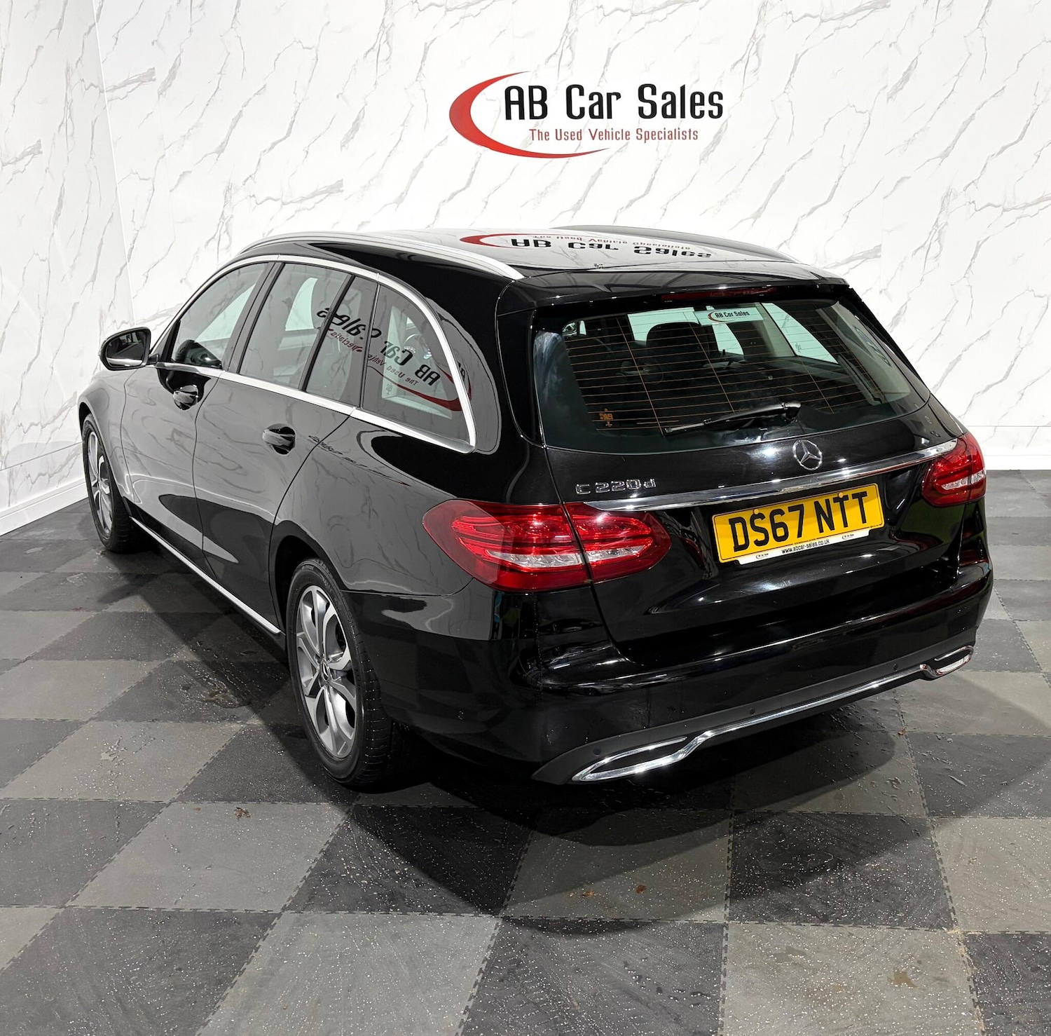 Used Mercedes-Benz C Class 2017 for sale - 76886676: Photo 7