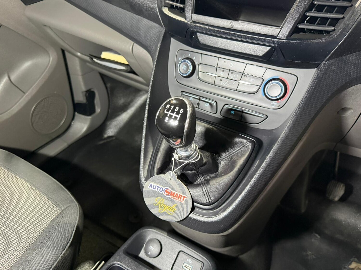 Used Ford Transit Connect 2020 for sale - 77683190: Photo 23