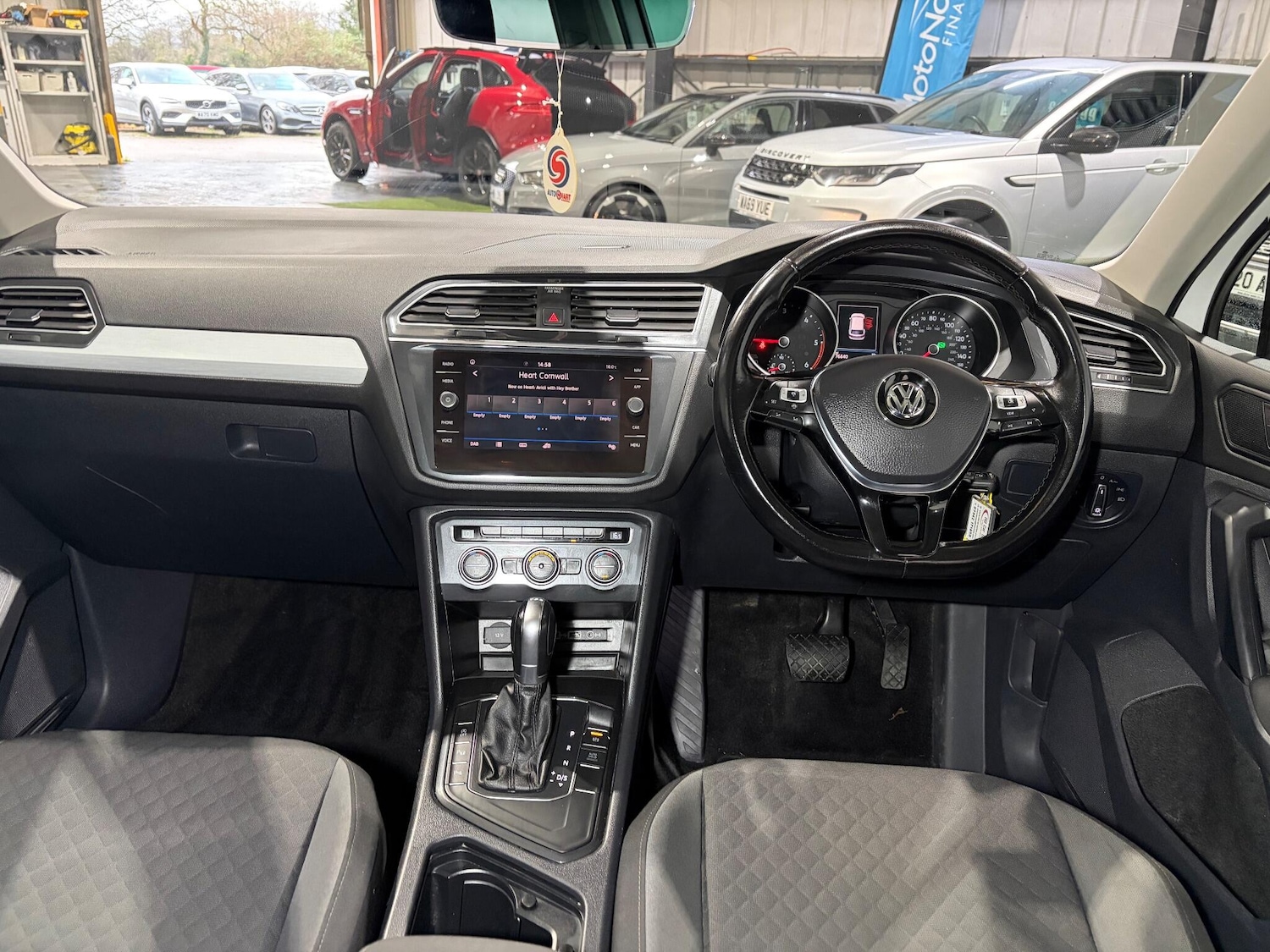 Used Volkswagen Tiguan for sale - 77216301: Photo 16