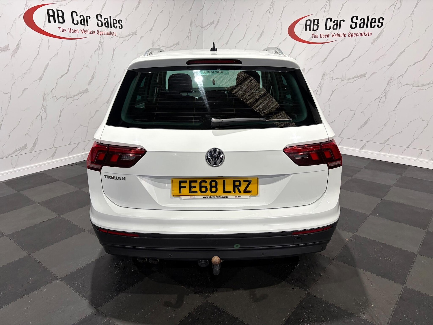 Used Volkswagen Tiguan for sale - 77216301: Photo 3