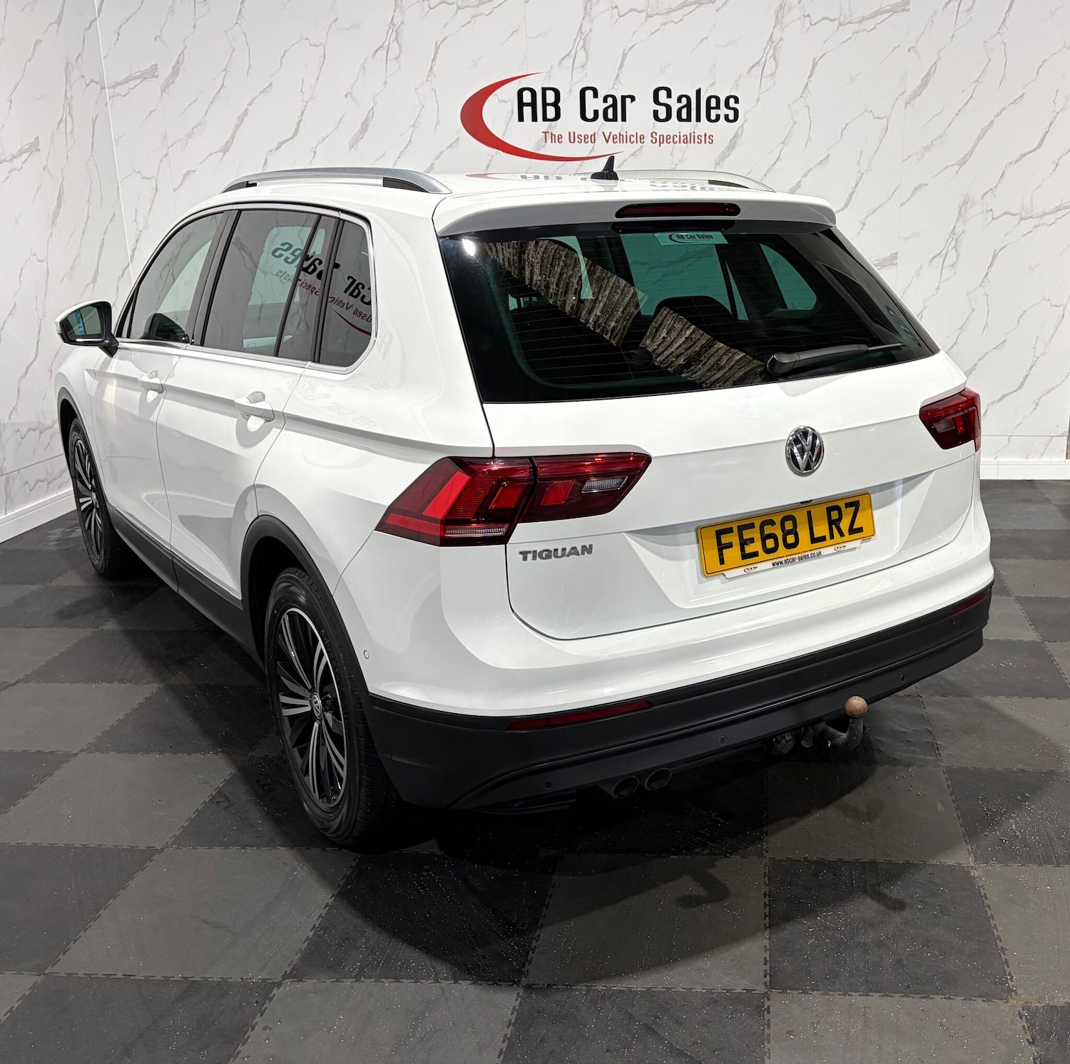 Used Volkswagen Tiguan for sale - 77216301: Photo 6