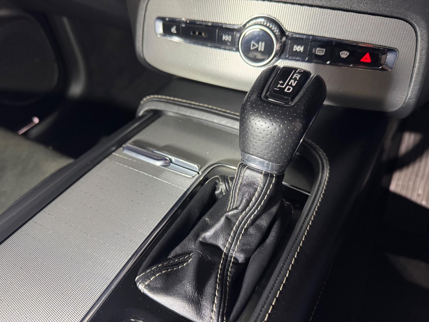 Used Volvo XC90 2017 for sale - 76887082: Photo 25