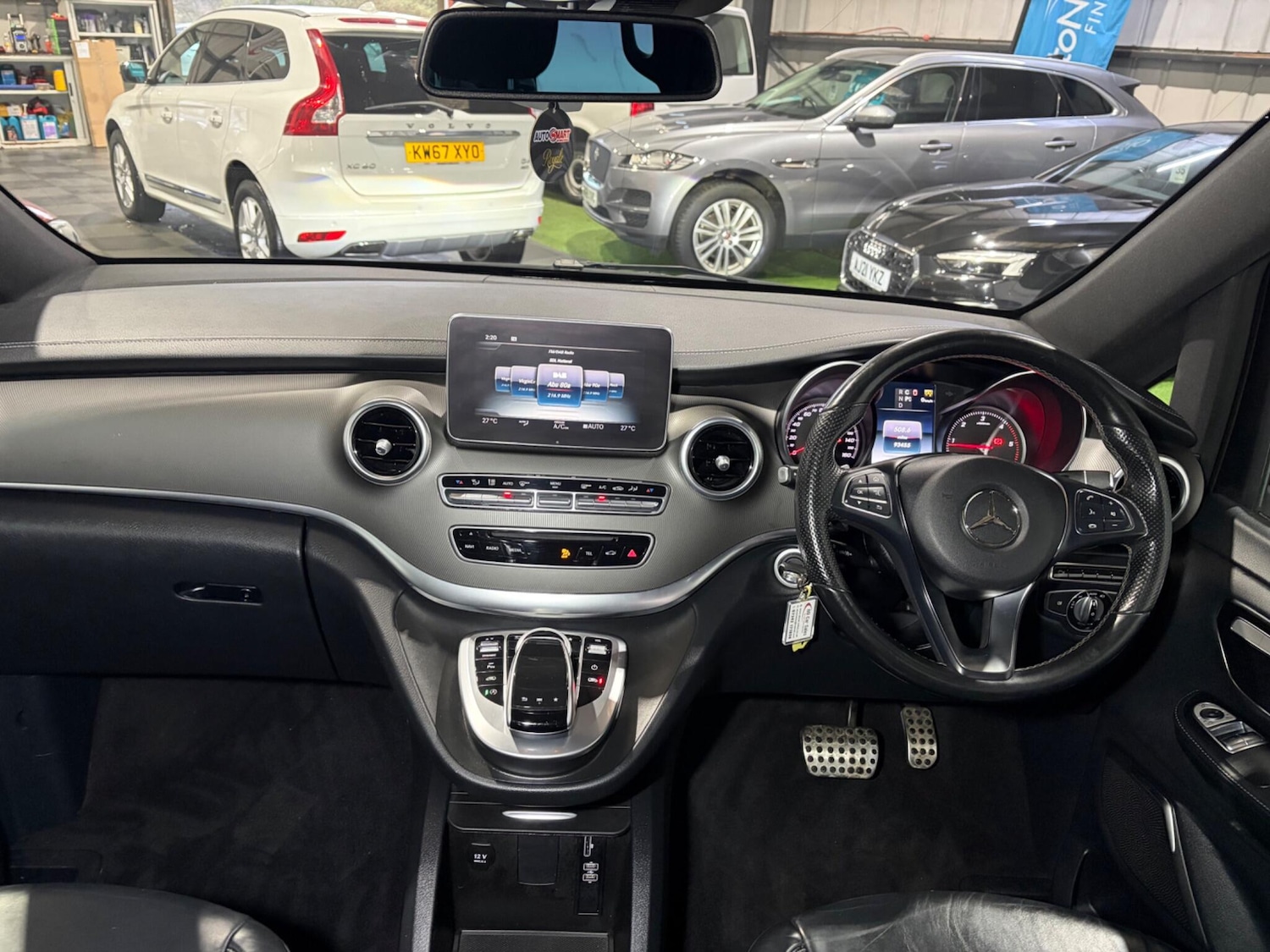 Used Mercedes-Benz V-Class 2017 for sale - 77376792: Photo 16