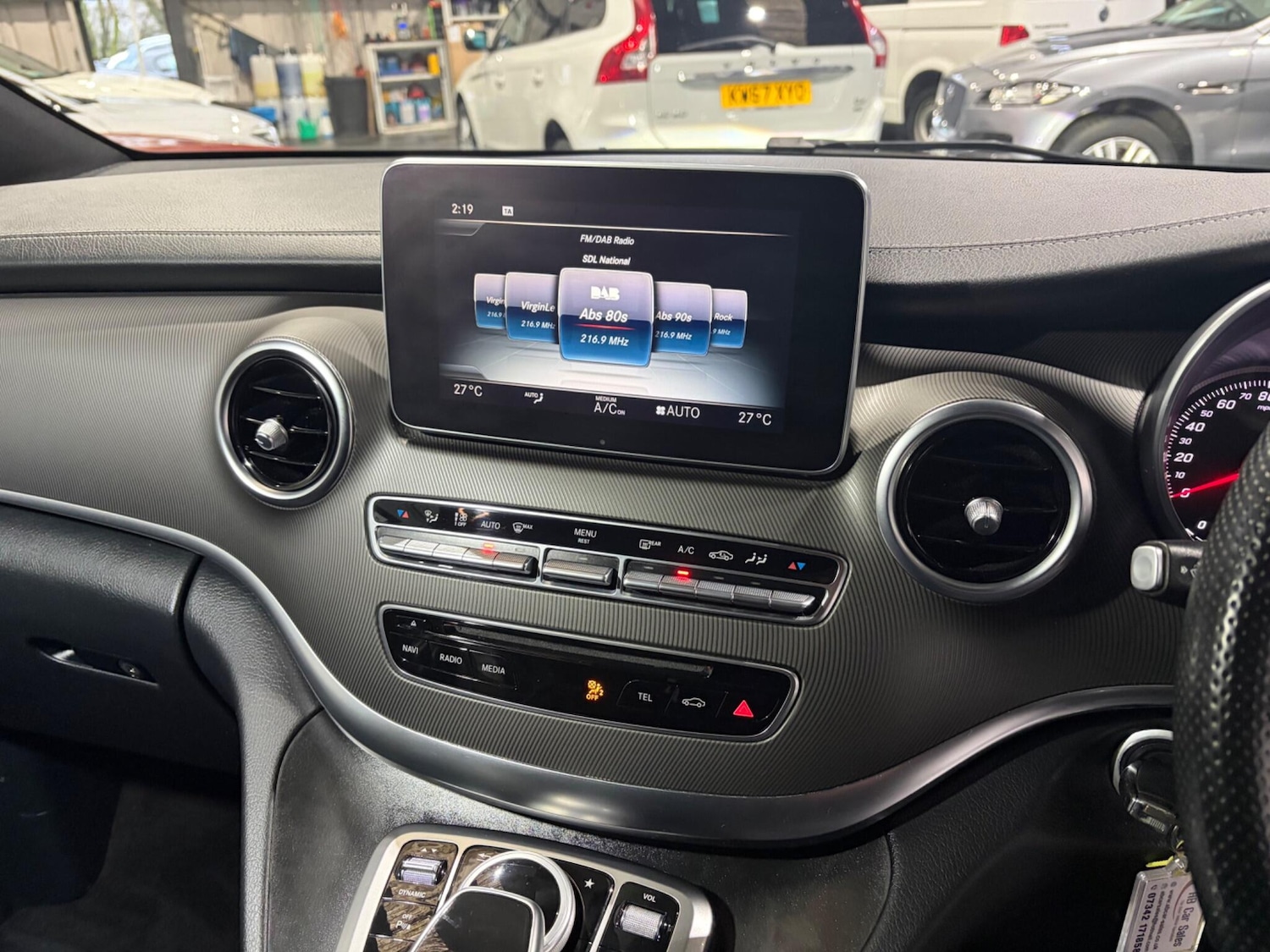 Used Mercedes-Benz V-Class 2017 for sale - 77376792: Photo 28