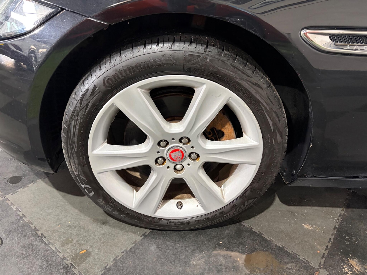 Used Jaguar XE 2018 for sale - 77839629: Photo 10