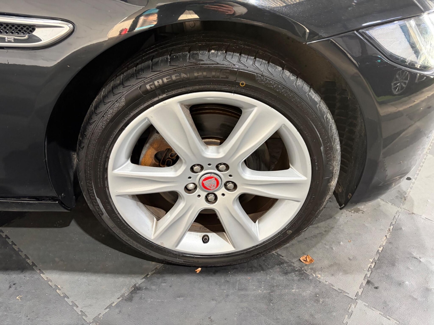 Used Jaguar XE 2018 for sale - 77839629: Photo 11