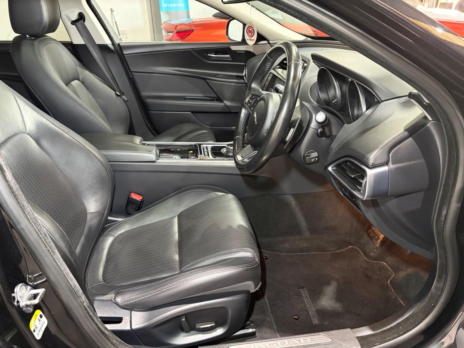 Used Jaguar XE 2018 for sale - 77839629: Photo 13